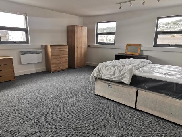 Studio for rent in Mount Pleasant, Nangreaves