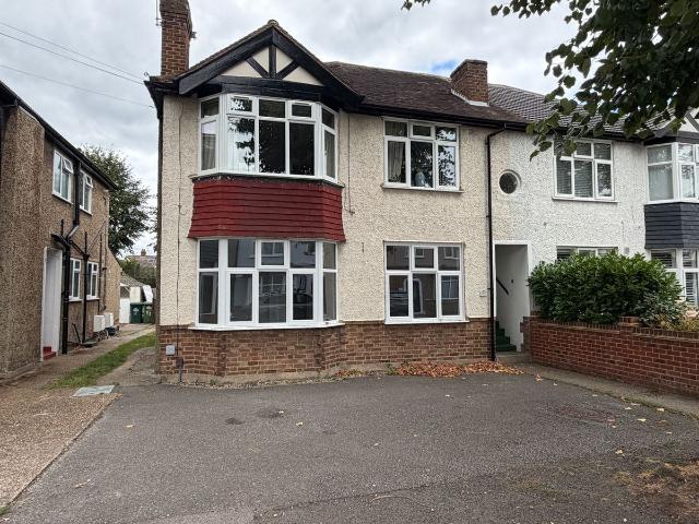 House for rent in Ashford, Spelthorne