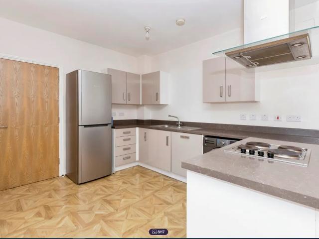 Apartment for rent in Brondesbury, Greater London
