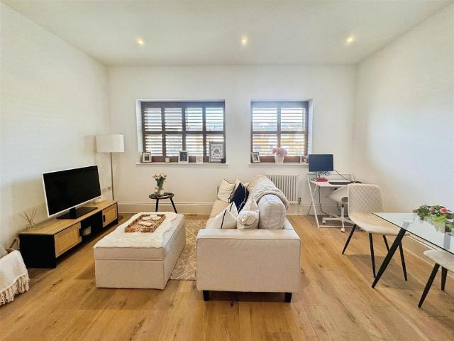 Apartment for rent in Alton Barnes, Essex