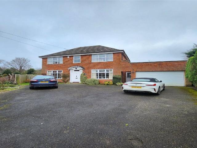 Room for rent in Gerrards Cross, Tatling End