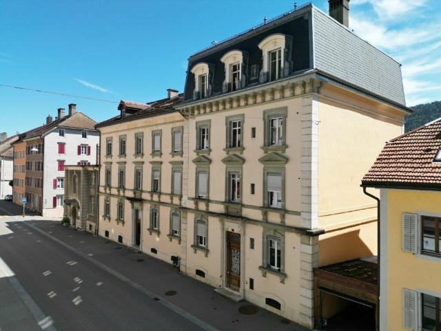 Mehrfamilienhaus kaufen in St-Imier, Bern