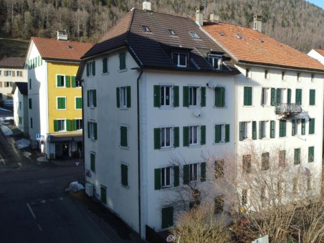 Mehrfamilienhaus kaufen in St-Imier, Bern