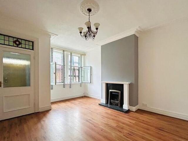 House for sale in Armley, West Yorkshire