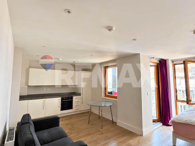 House for rent in Blackwall, Greater London