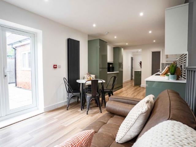 Room for rent in Chichester, Littlecote