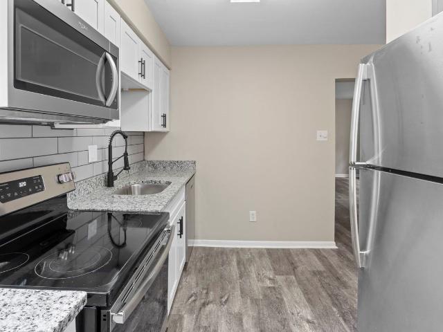 Apartment for rent in Walnut Hills, Roselawn