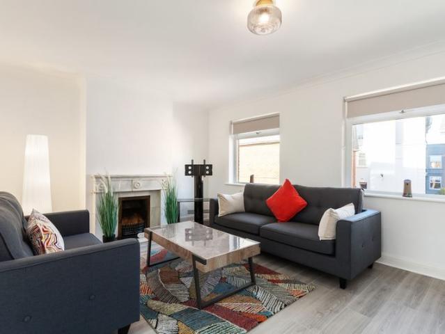 Apartment to rent in Bluebell, North Tipperary