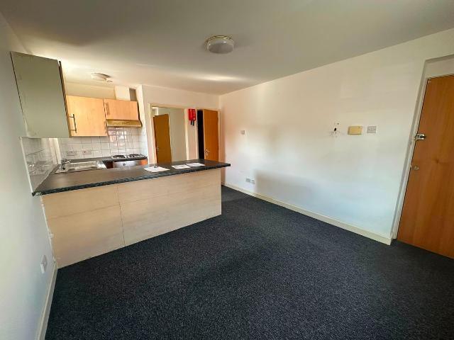 Apartment for rent in Causeway Green, West Midlands