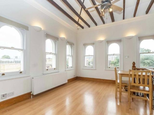 Apartment for rent in Surbiton, Greater London