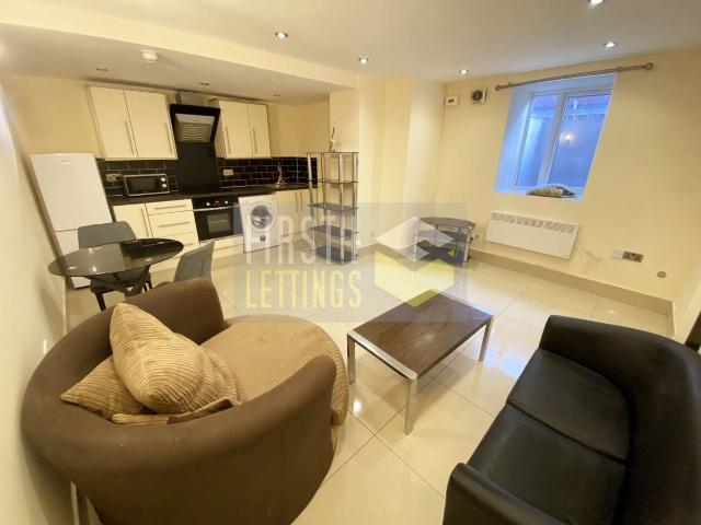 Apartment for rent in Highfields, Old Wharf