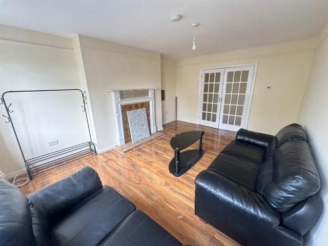 Apartment for rent in London Borough of Croydon, Greater London