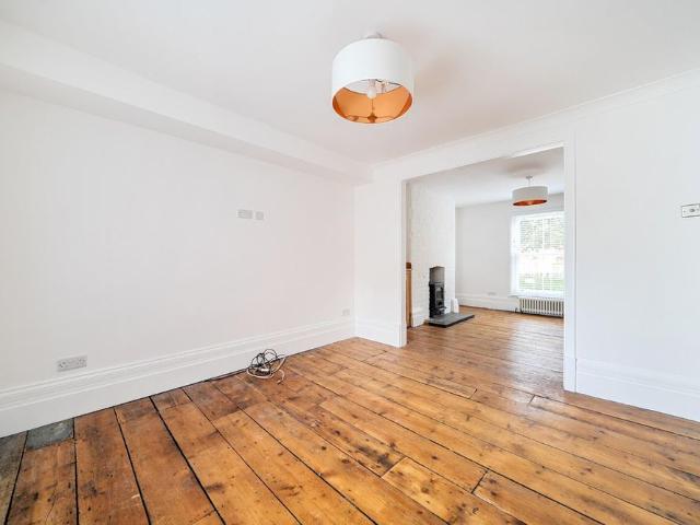 Townhouse for rent in Milton, City Of Portsmouth