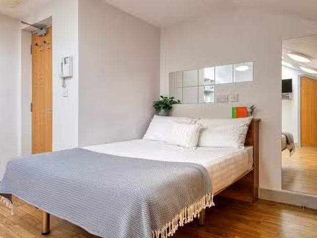 Apartment for rent in Portsea, City Of Portsmouth