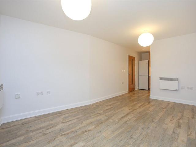 Apartment for rent in Golden Valley, Gloucestershire