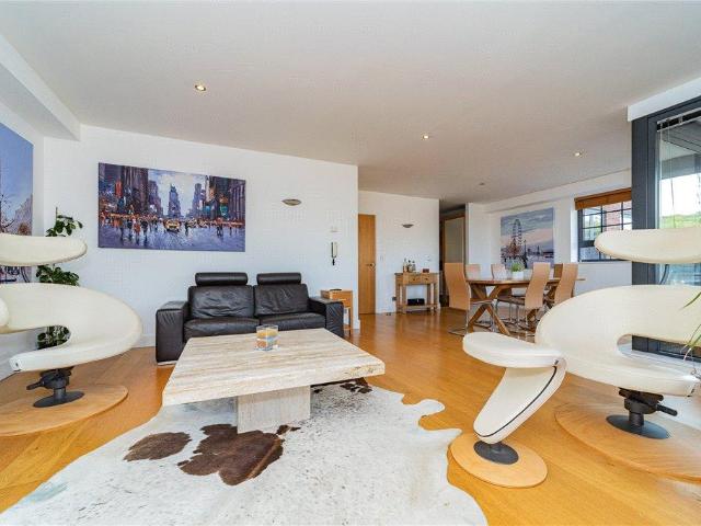 Apartment for rent in Newtown, Reading