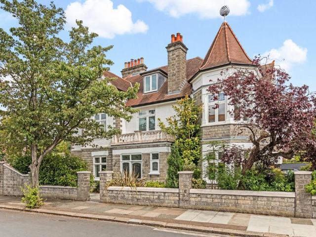House for rent in Hampton Hill, Greater London