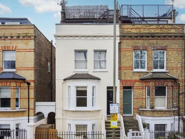 Apartment for rent in Balham, Greater London