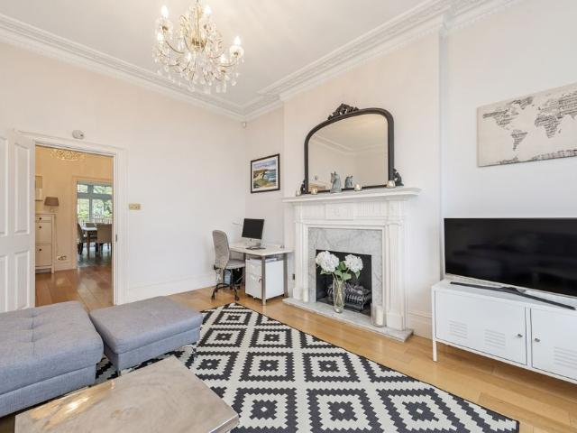 Apartment for rent in Royal Borough of Kensington and Chelsea, Greater London