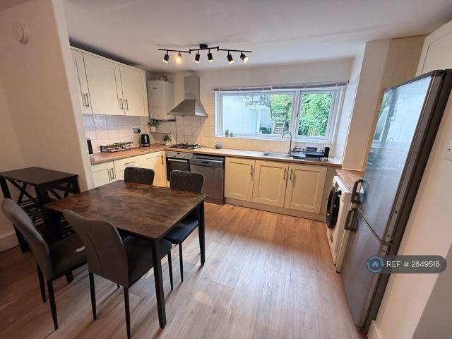 House for rent in Muswell Hill, Greater London