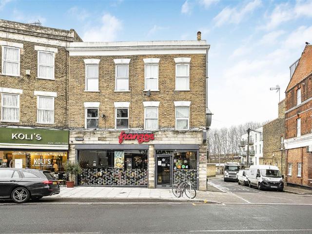 Apartment for rent in Leyton, Greater London