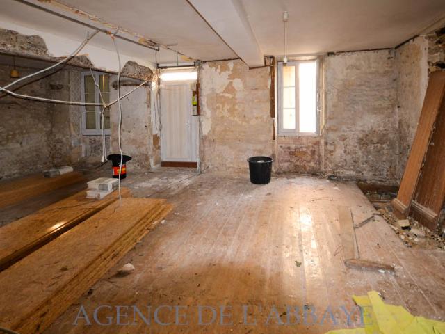 Maison vente à Saint-Jean-d'Angély, Charente-Maritime