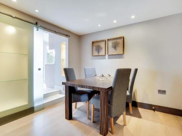 Apartment for rent in Belsize Park, Cat Hill