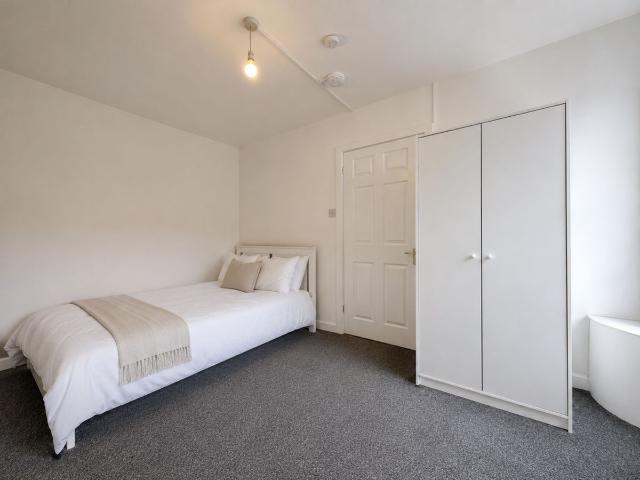 Room for rent in Bridgwater, Somerset