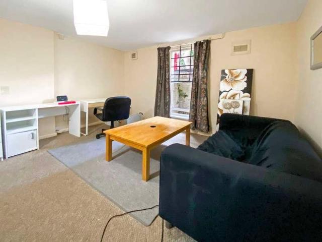 Apartment for rent in The Slade, Isle Of Man