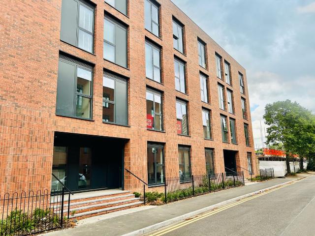 Studio for rent in Castlefields, Derby