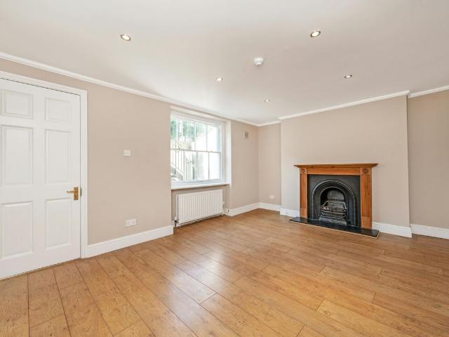 Apartment for rent in Angel, Greater London