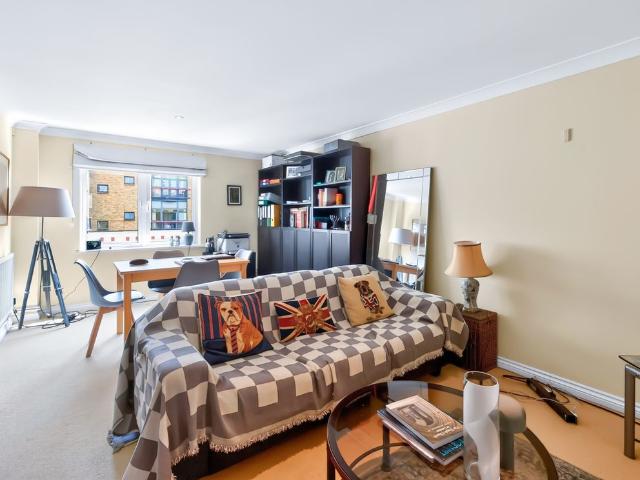 Apartment for rent in Farringdon, Greater London