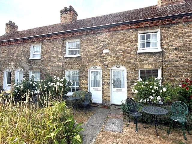 House for rent in Sandwich, Ash