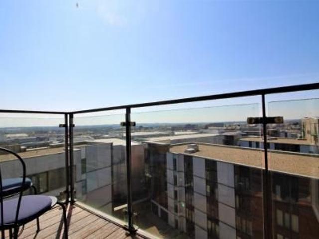 Apartment for rent in Fernhill, Bury