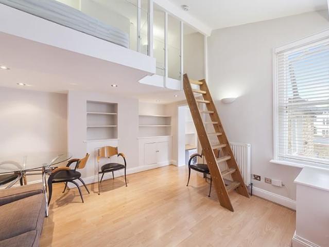 Studio for rent in Clapham Junction, Greater London