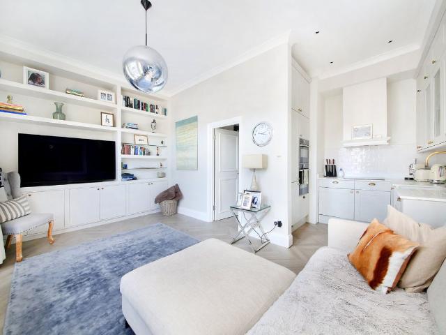 Apartment for rent in London Borough of Wandsworth, Greater London