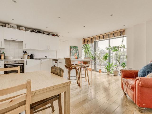 Apartment for rent in Clapham Junction, Greater London