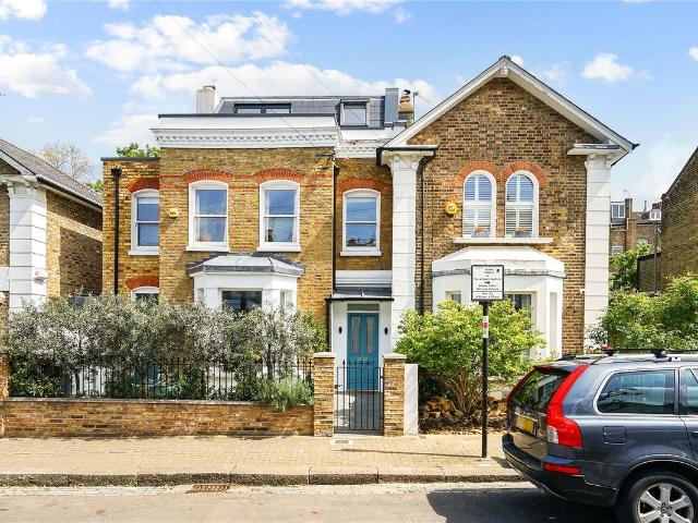House for rent in Clapham Junction, Greater London