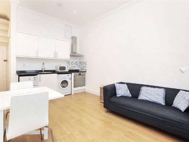 House for rent in Clapham Junction, Greater London