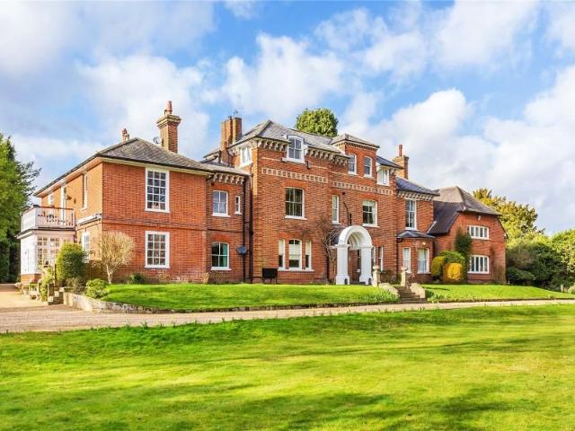 Apartment for rent in St John's, Woking