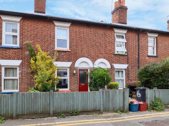 House for rent in The King's Mile, The Bridge