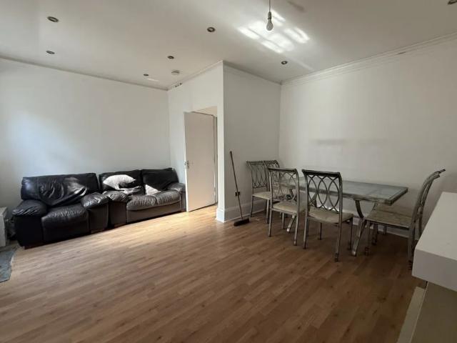 House for rent in Bay Hall, Kirklees