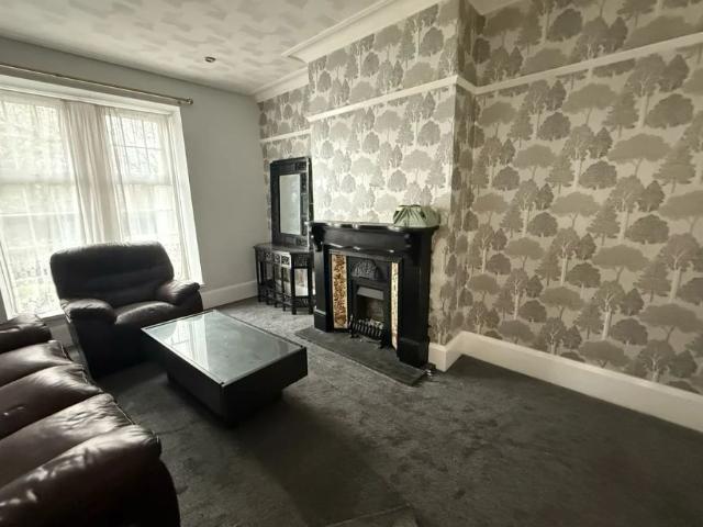 House for rent in Hillhouse, Huddersfield