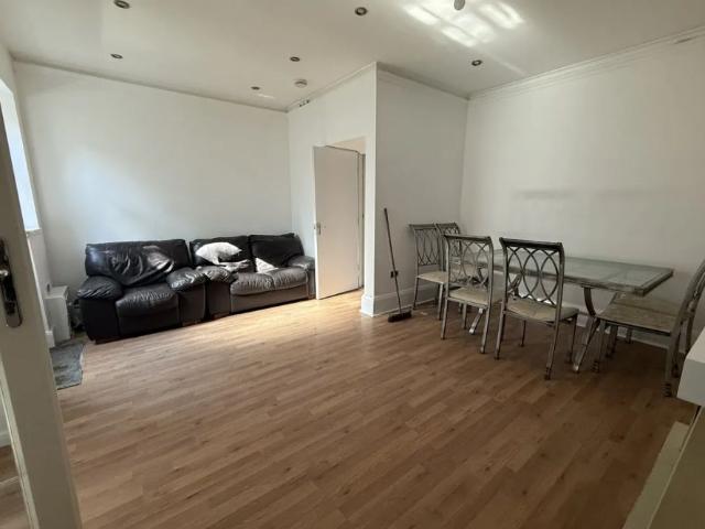 House for rent in Hillhouse, Huddersfield