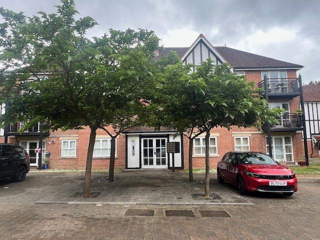Apartment for rent in Blackwell, Mid Sussex