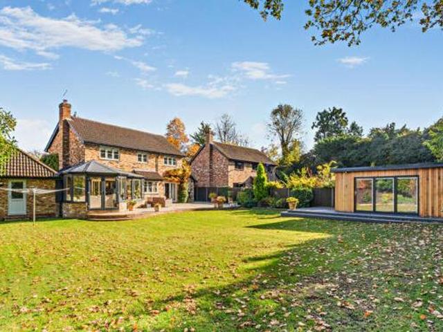 House for sale in Wrecclesham, Fole