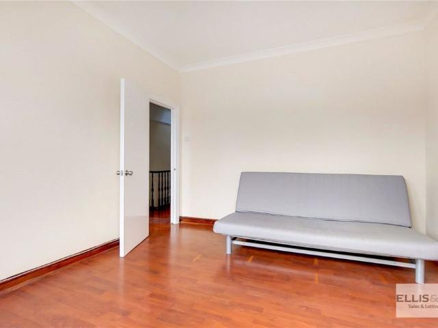 Apartment for rent in Sudbury, Greater London