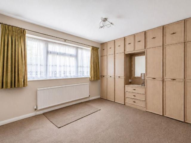 Apartment for rent in Plashet, Greater London