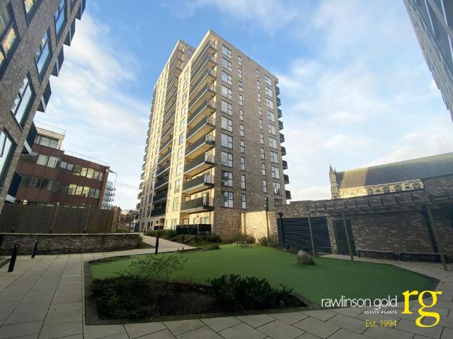 Apartment for rent in Greenhill, Greater London