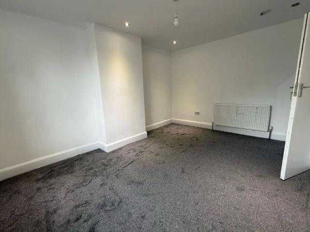 House for rent in Hillhouse, Huddersfield